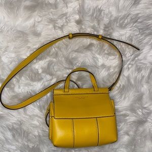 Tory Burch - Sold to Stefana_Styles 💛